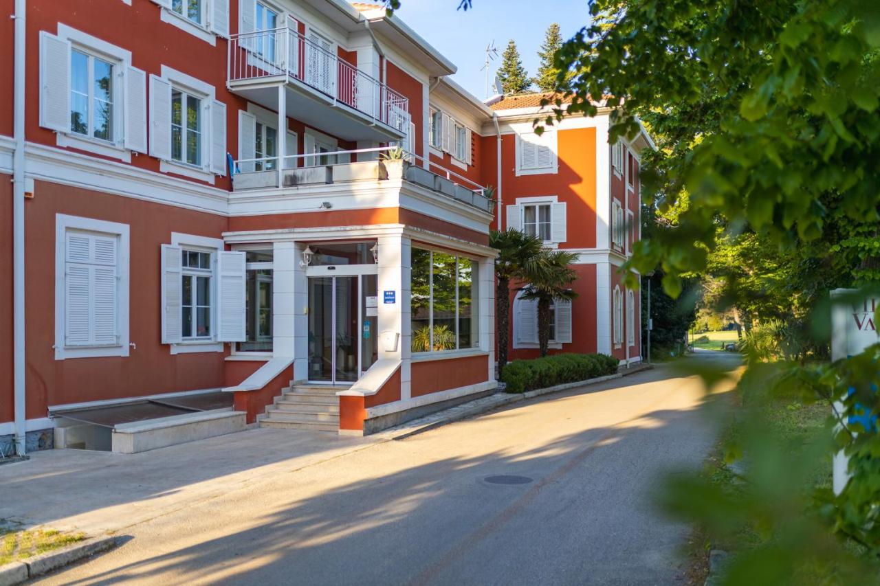 Villa Valdepian Apartments Savudrija Bagian luar foto