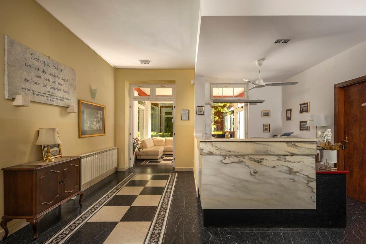 Villa Valdepian Apartments Savudrija Bagian luar foto