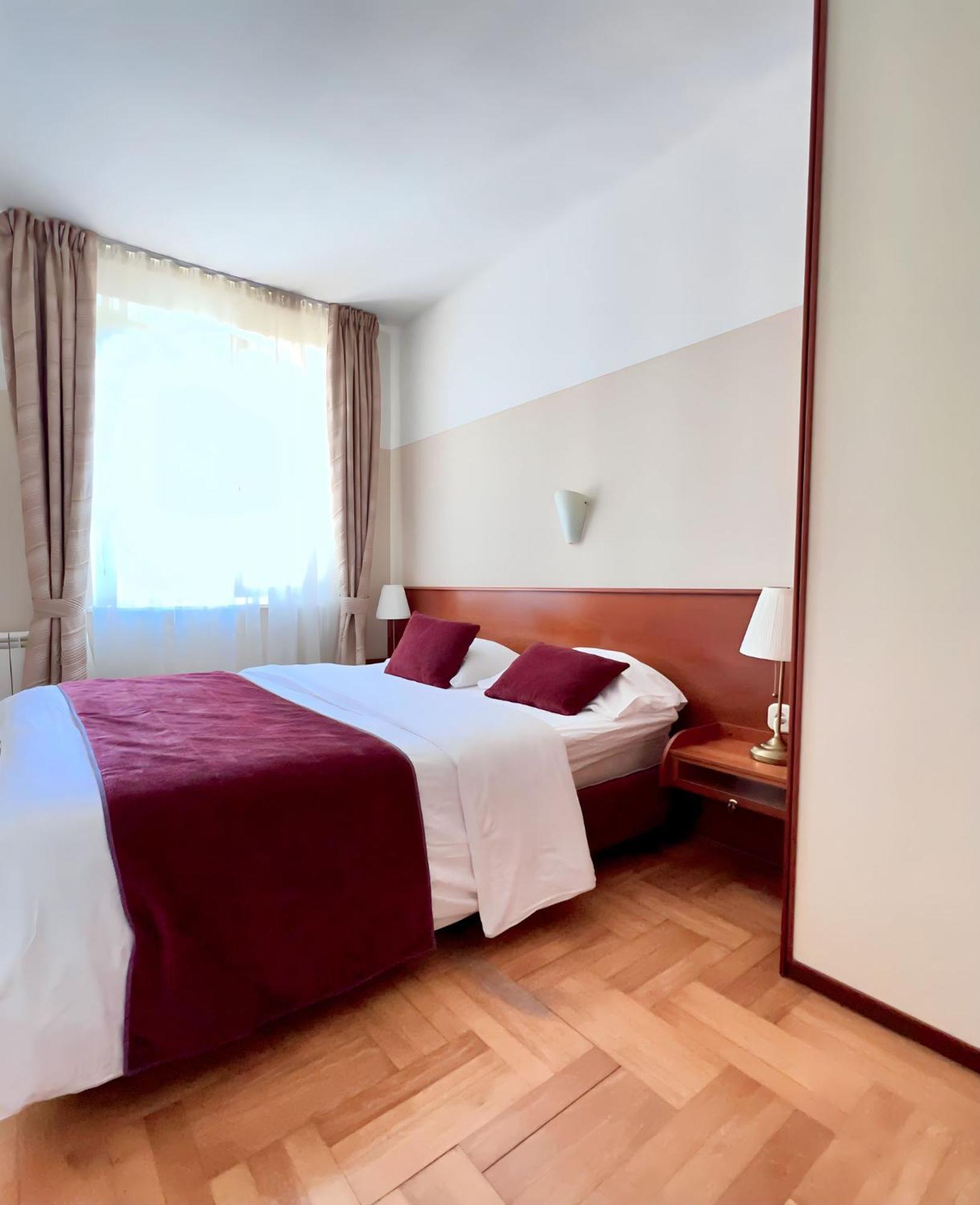 Villa Valdepian Apartments Savudrija Bagian luar foto
