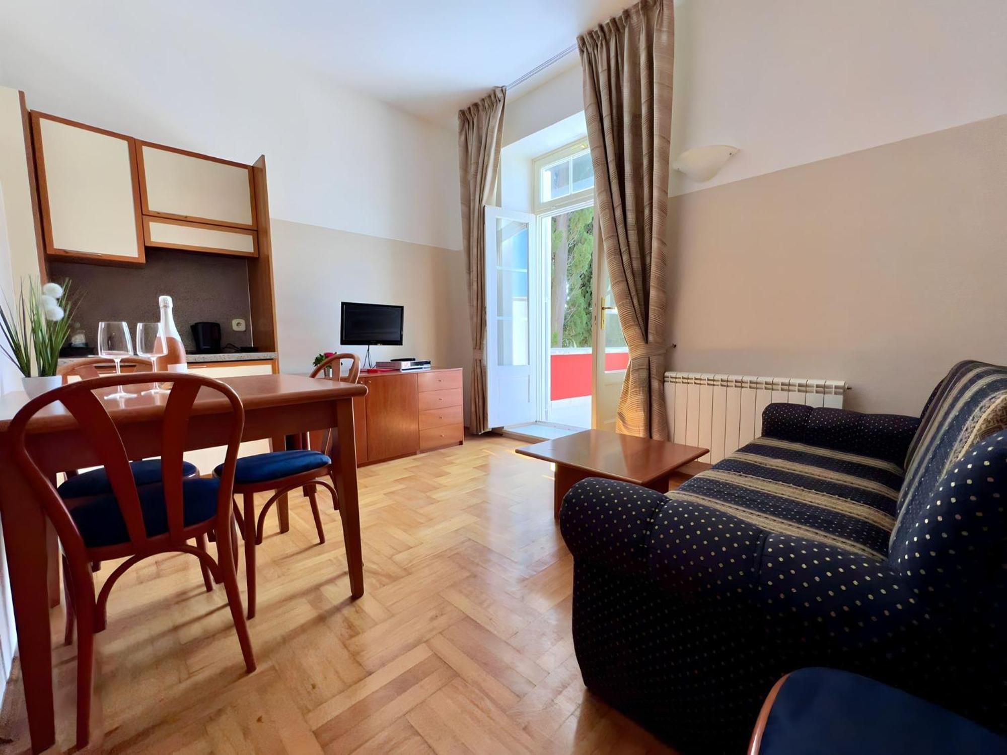 Villa Valdepian Apartments Savudrija Bagian luar foto