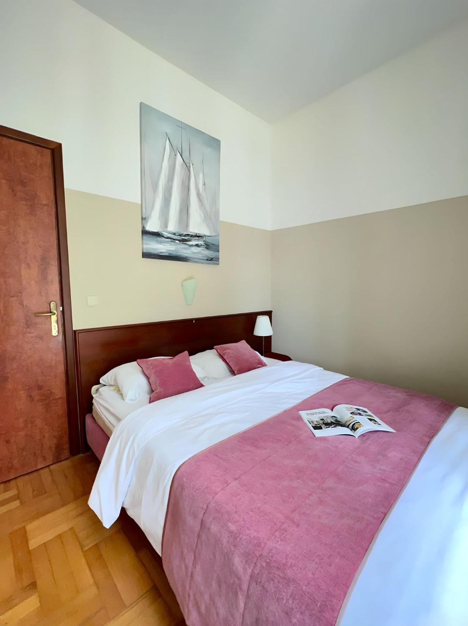 Villa Valdepian Apartments Savudrija Bagian luar foto