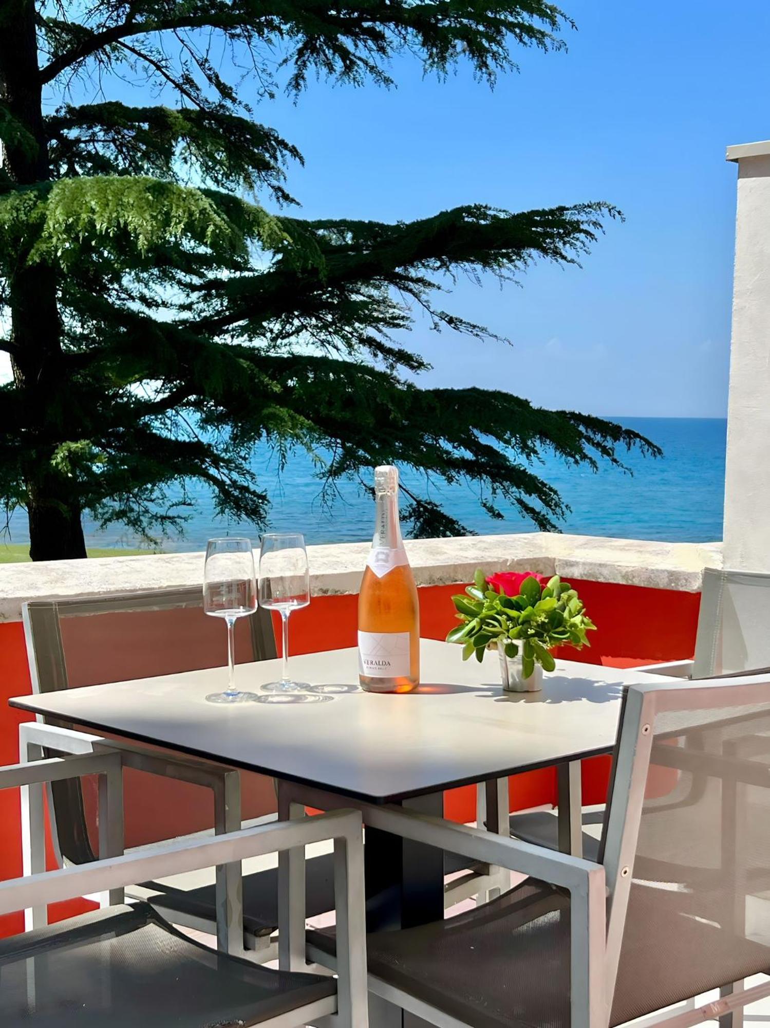 Villa Valdepian Apartments Savudrija Bagian luar foto