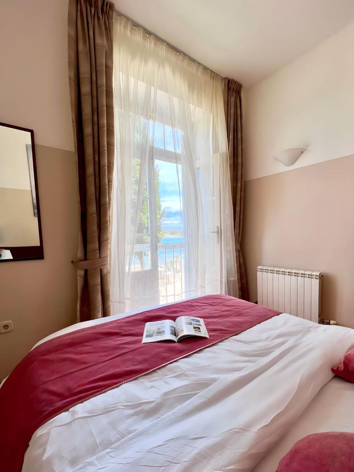 Villa Valdepian Apartments Savudrija Bagian luar foto