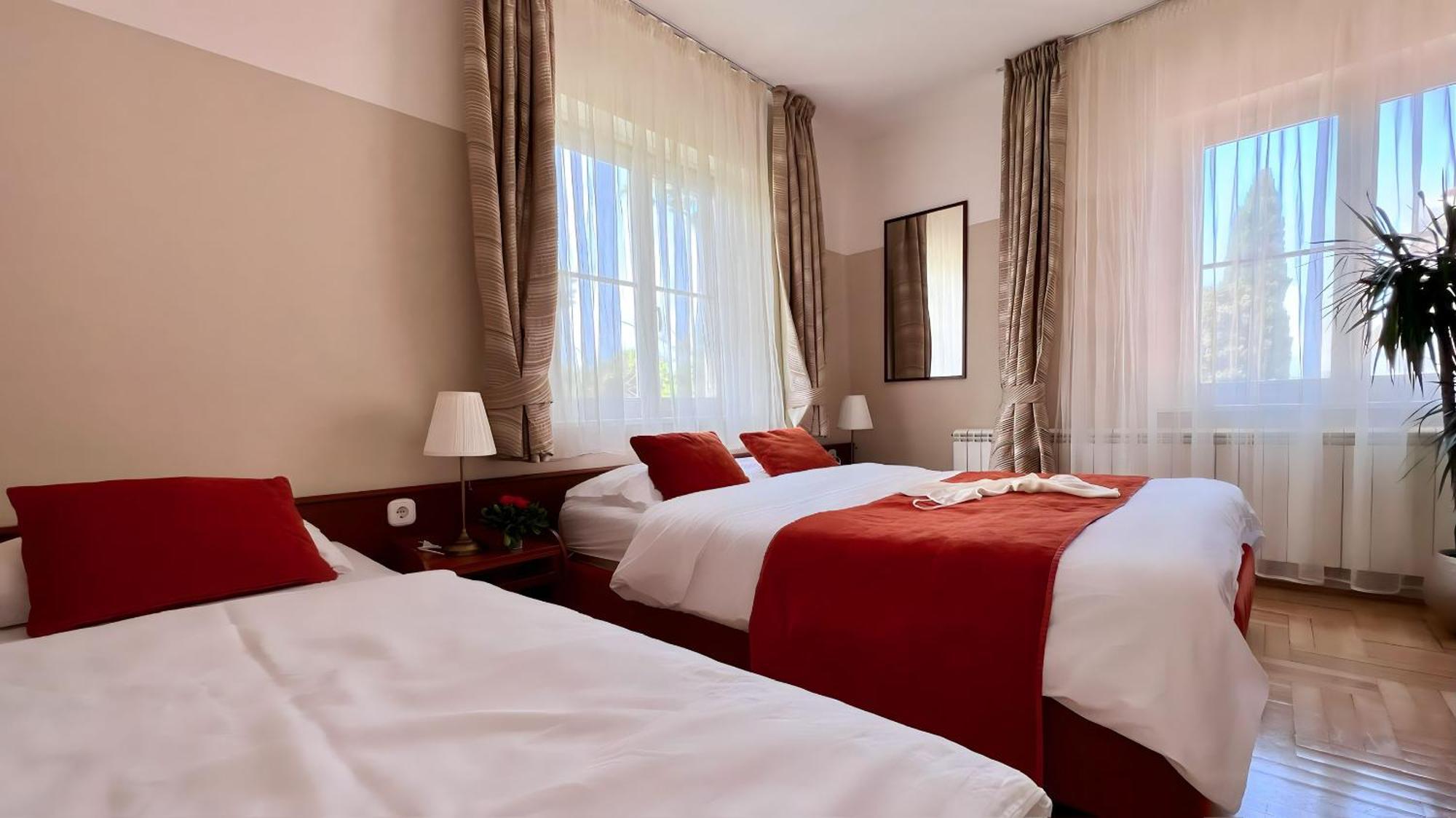 Villa Valdepian Apartments Savudrija Bagian luar foto